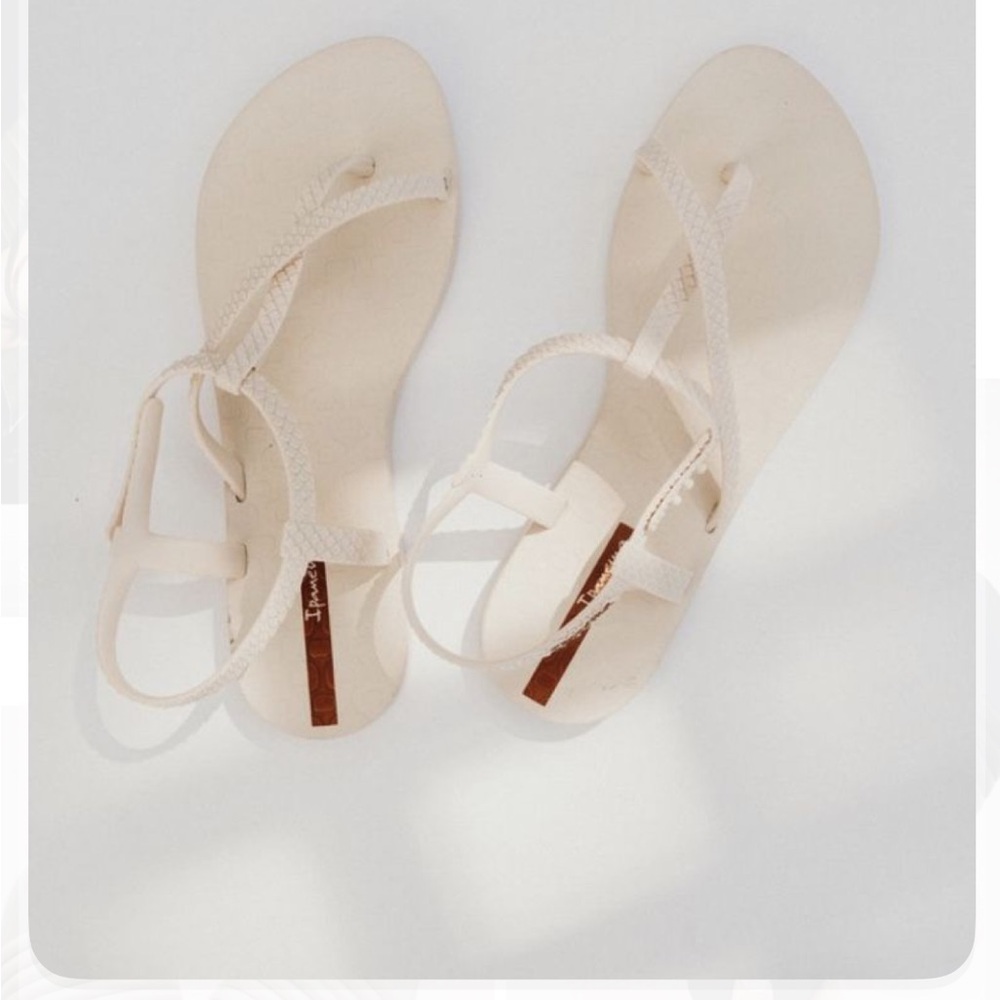 Ipanema Cream Sandals